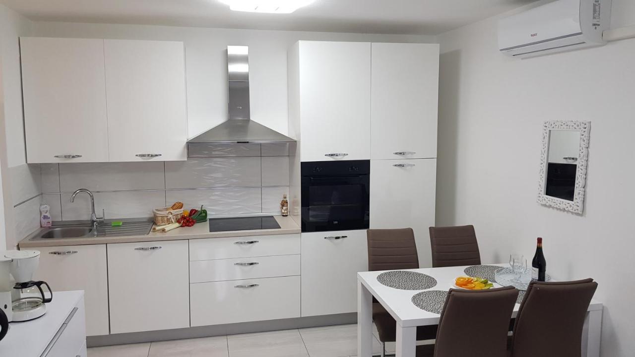 Apartman Ivan Senj  Bagian luar foto